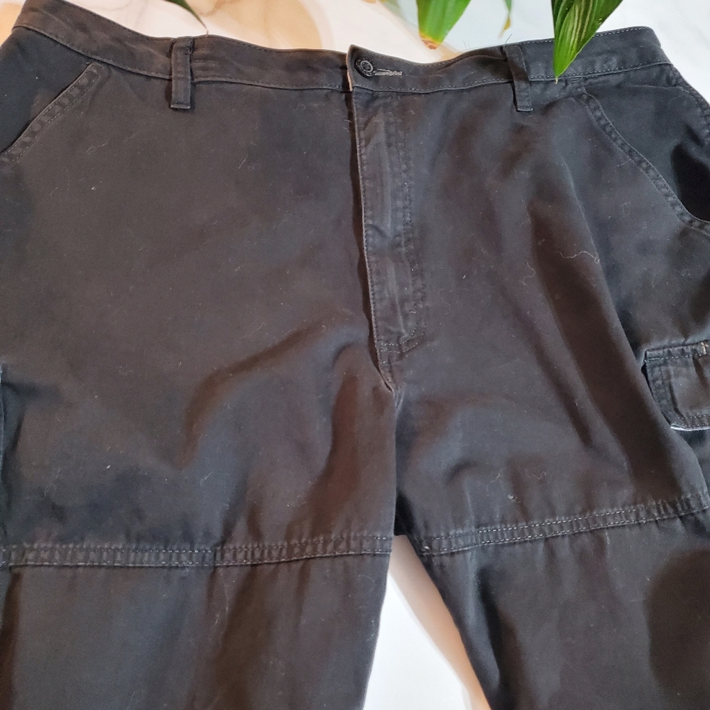 Wrangler Men's Black Cargo Shorts size 40 - Picture 12 of 16